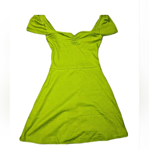 wild fable Dresses & Skirts - Green heart neckline summer dress